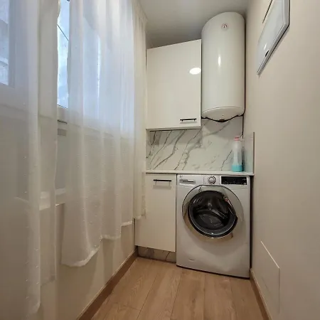 Apartment Mely *